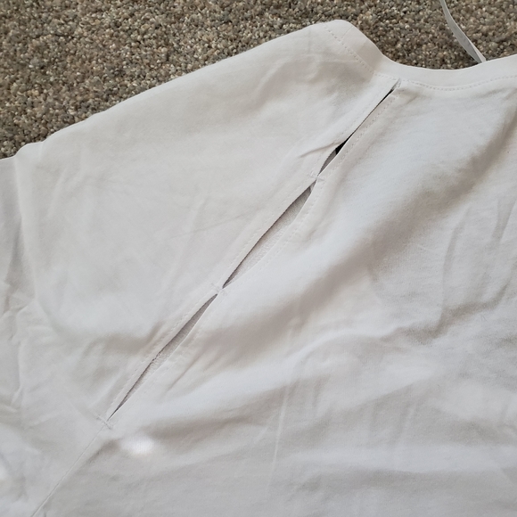 Fabletics Workout Top - Picture 9 of 12